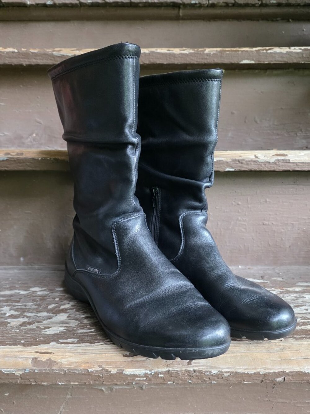 Mephisto Women's Black Casual Ruched Boots - Size US 10 - Lined Water-Resistant